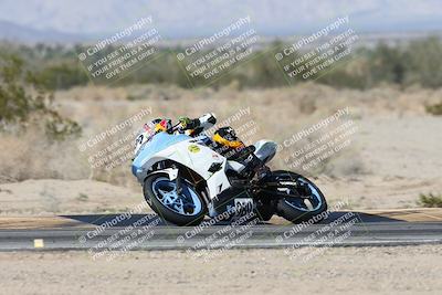 media/Nov-01-2025-CVMA (Sat) [[fc0f7531b8]]/Race 7-Formula Twins-Formula 40 UL/